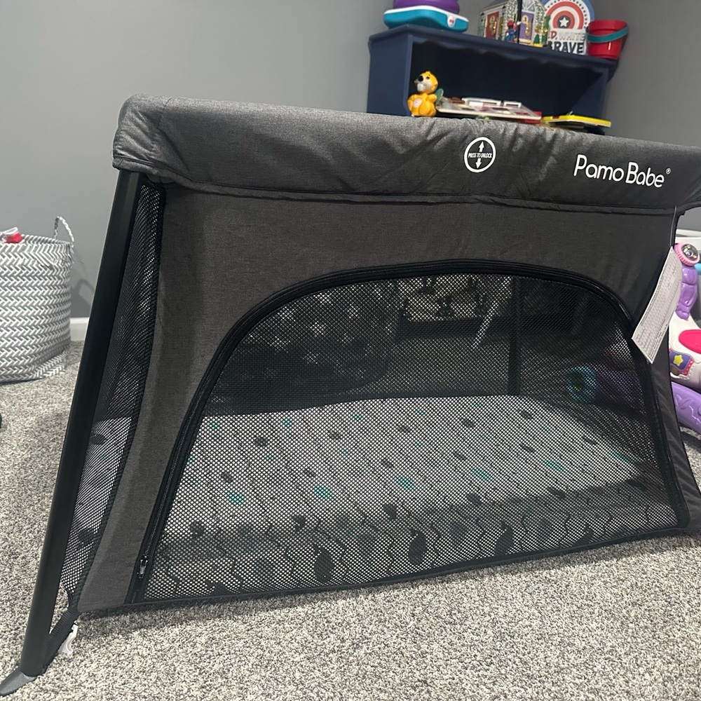 Pamo Babe Lightweight Travel Crib, Portable And Baby Playard